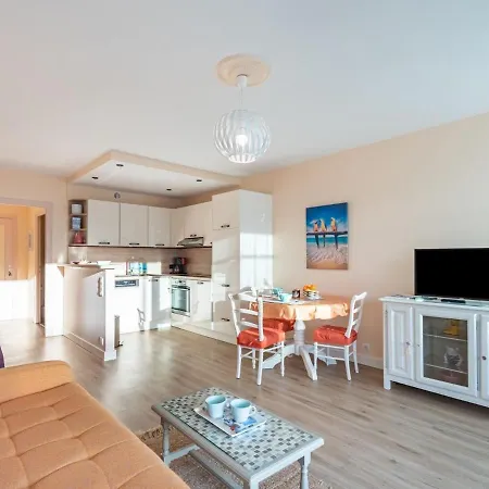 Les Trois Iles-8 By Interhome *