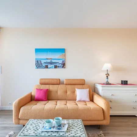 Les Trois Iles-8 By Interhome * Quiberon